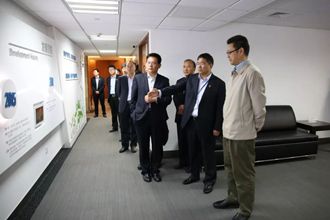 钱智民调研资本控股在沪企业_副本.jpg